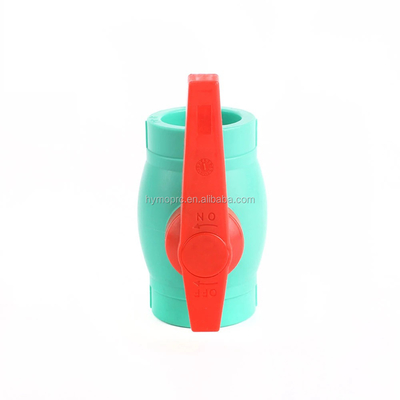 40 mm PPR-balk in wit/groen met stopcontact/draadverbinding